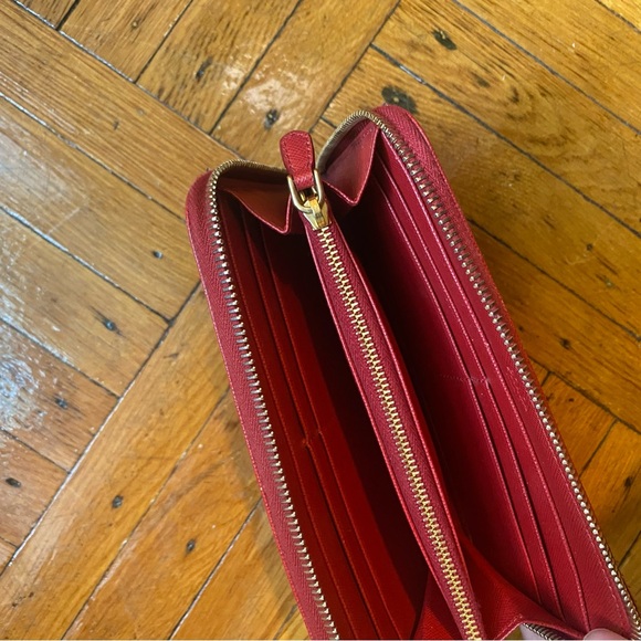 Prada Saffiano Zip Wallet - Picture 5 of 5